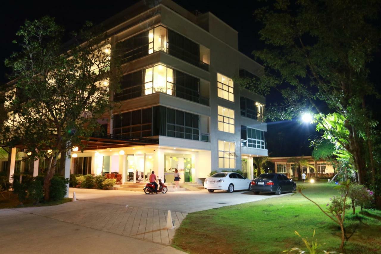 The Pano Hotel & Residence Ao Nang Exteriér fotografie